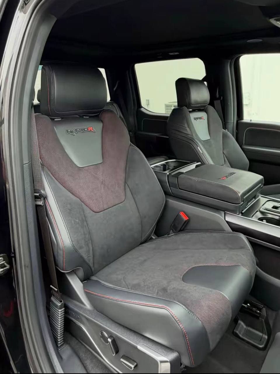 2026 Ford F-150 Raptor R 3