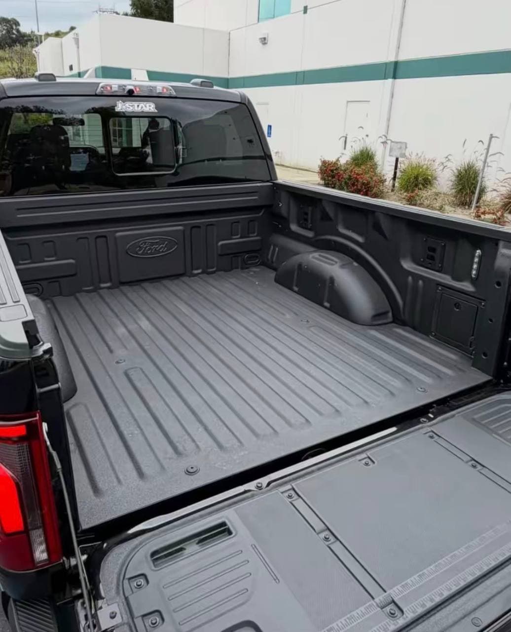 2026 Ford F-150 Raptor R 9