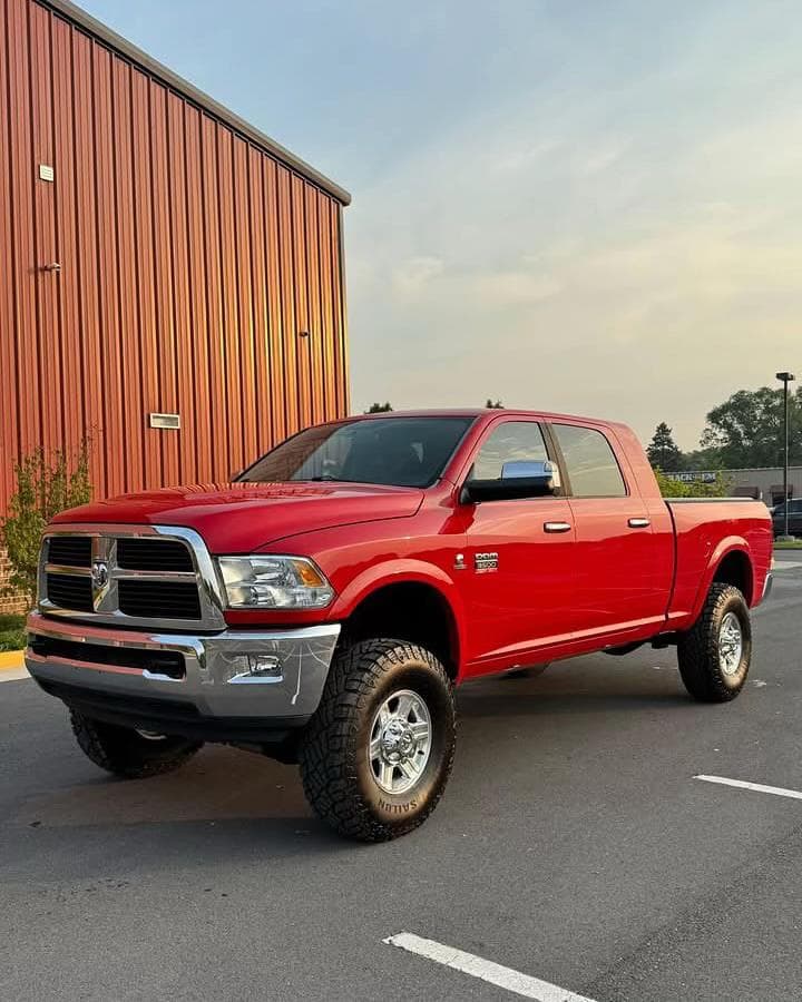 2011 Ram 3500 Laramie mega cab 15