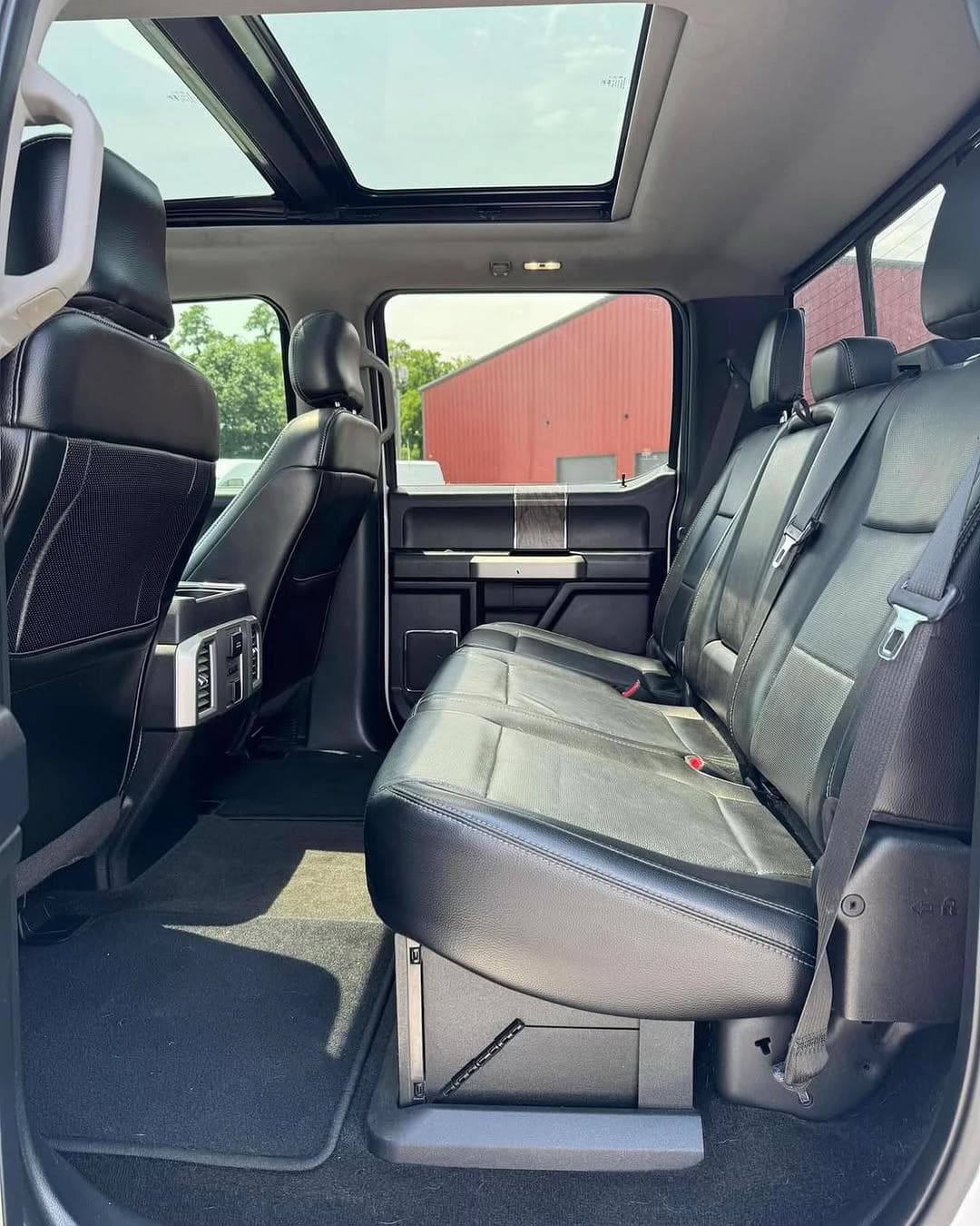 2017 Ford F-250 Super Duty Lariat Ultimate 8