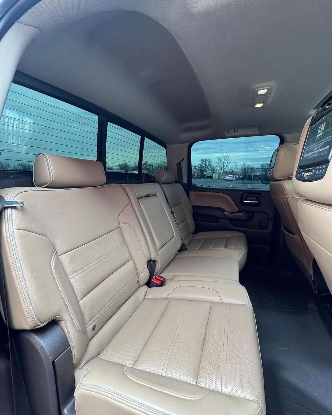 2018 GMC Sierra 2500HD Denali 9