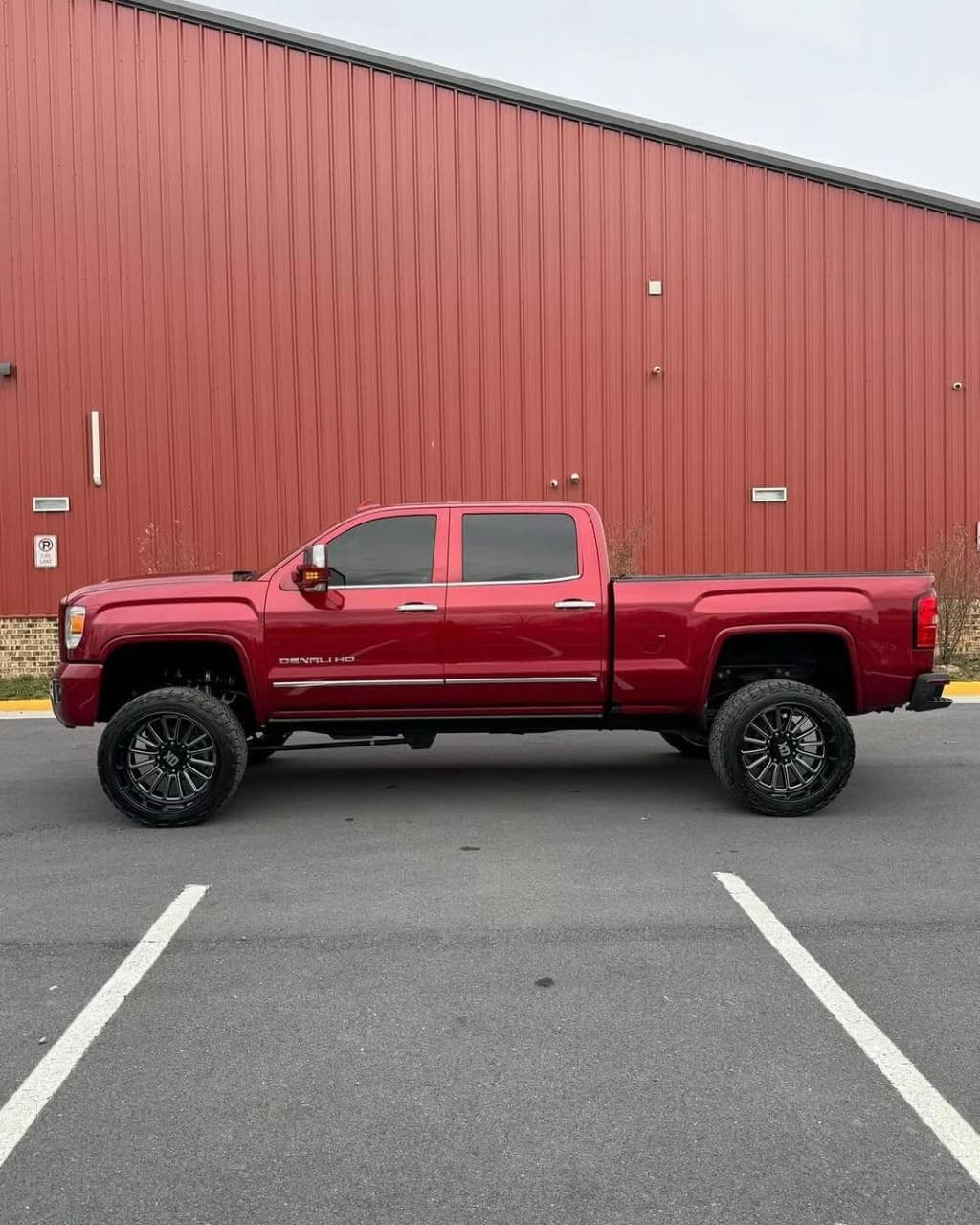 2018 GMC Sierra 2500HD Denali 18
