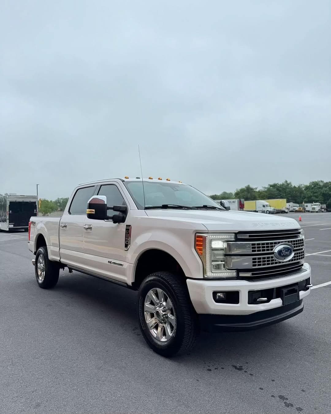 2017 Ford F-250 Super Duty Platinum 2