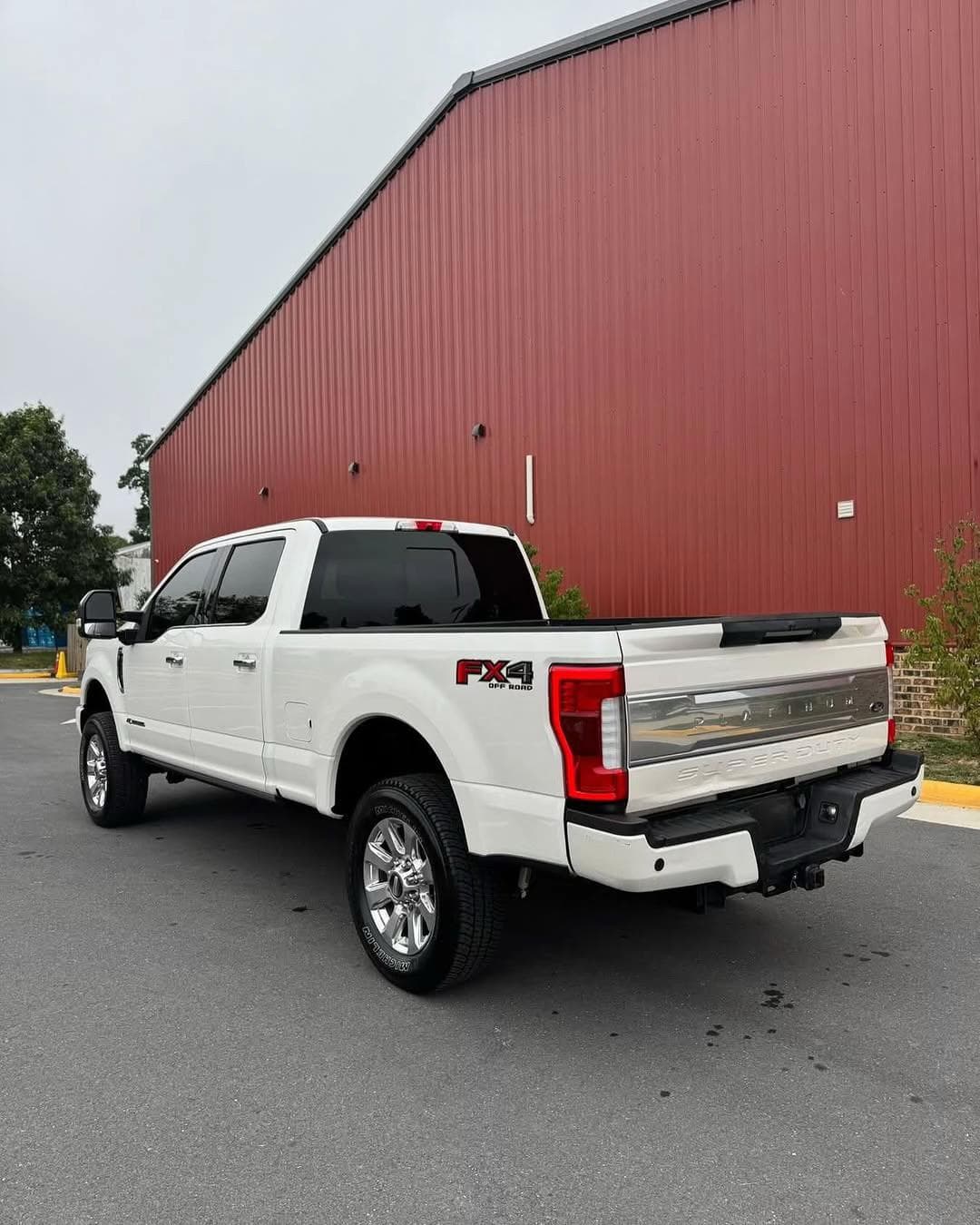2017 Ford F-250 Super Duty Platinum 3