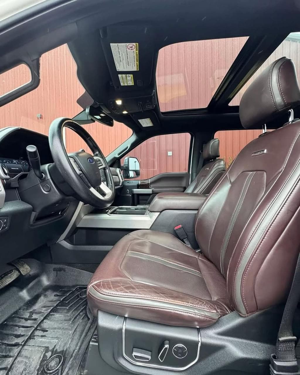 2017 Ford F-250 Super Duty Platinum 11