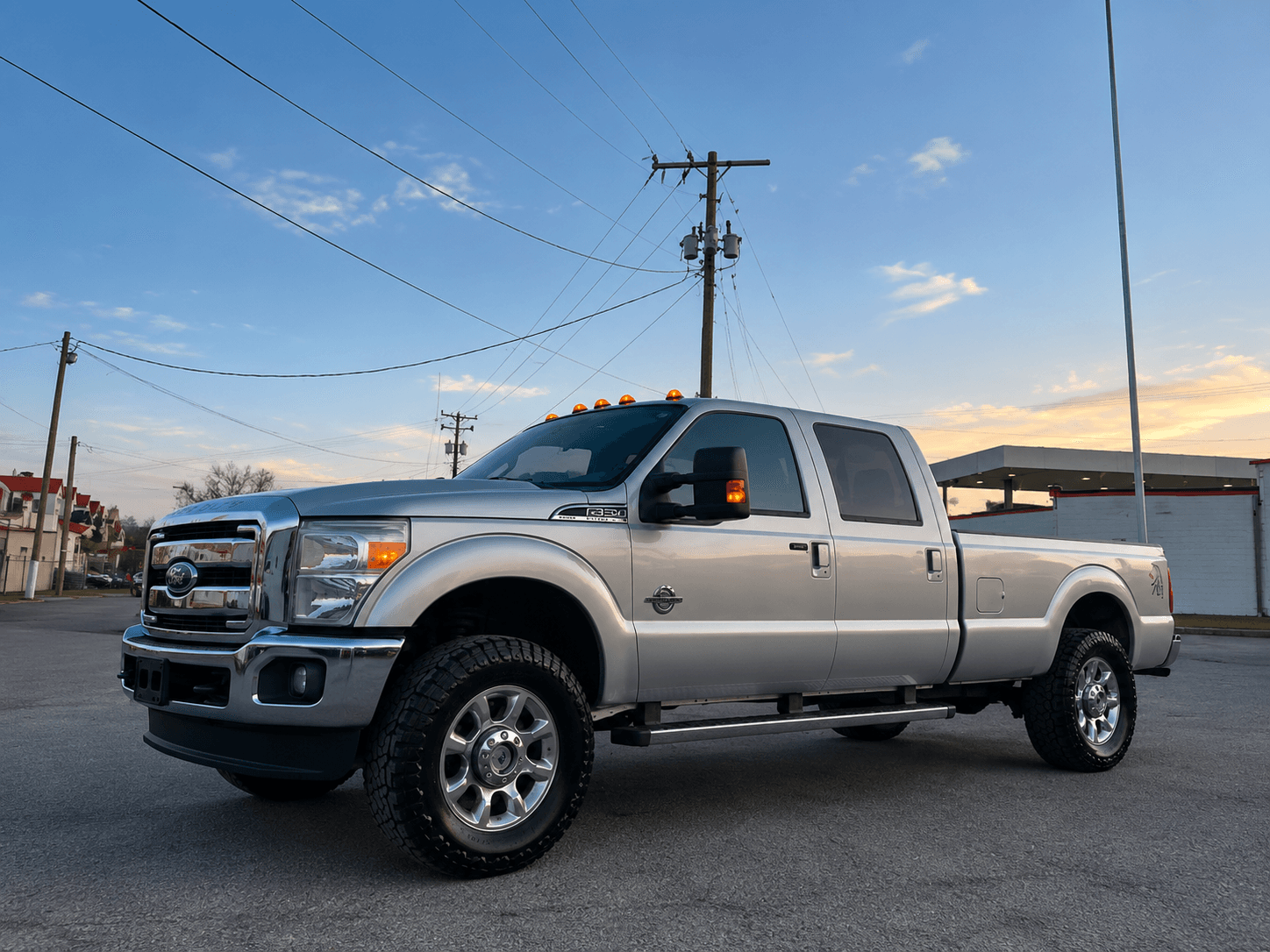2015 Ford F-350 Super Duty Lariat 1