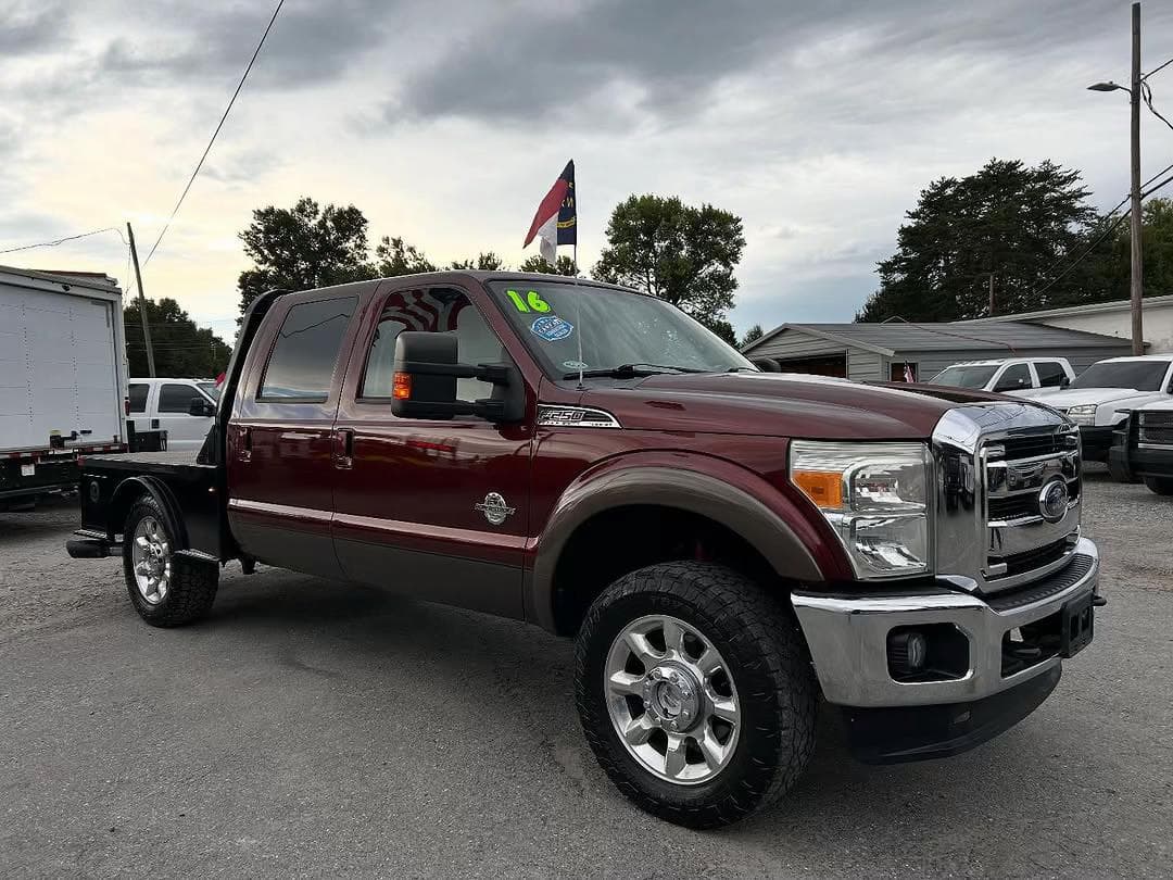 2016 Ford F-250 Lariat 2