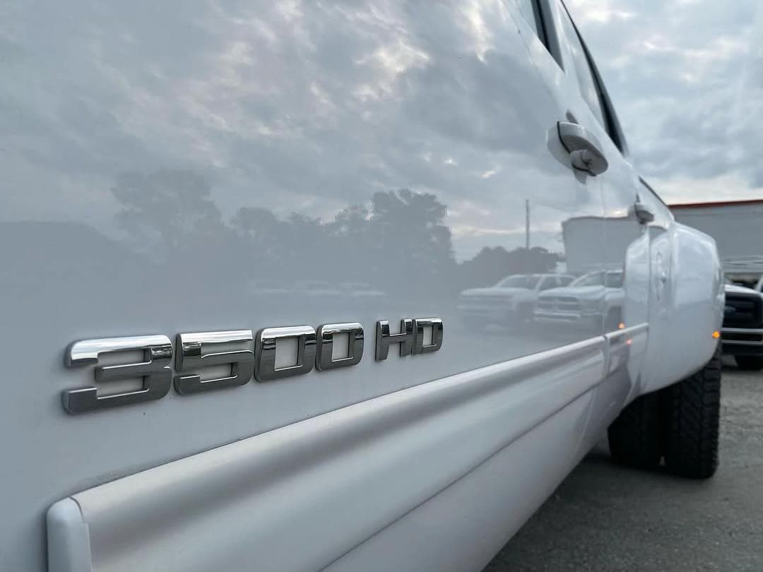 2013 Chevrolet Silverado 3500HD LTZ 9