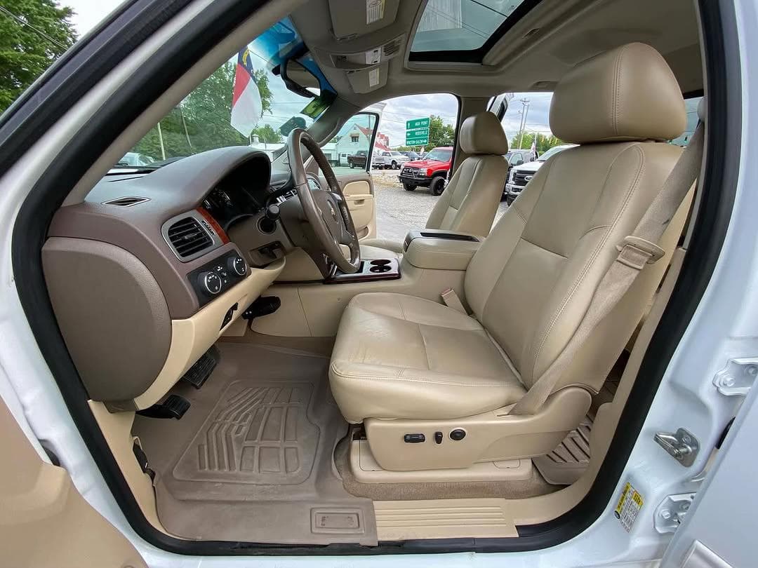 2013 Chevrolet Silverado 3500HD LTZ 10
