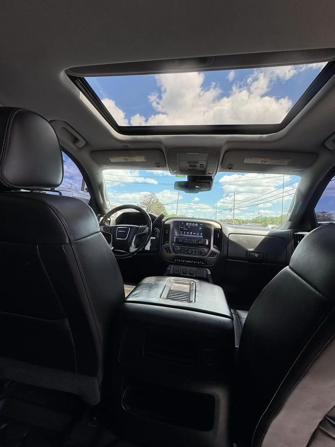 2018 GMC Sierra 2500HD Denali 11