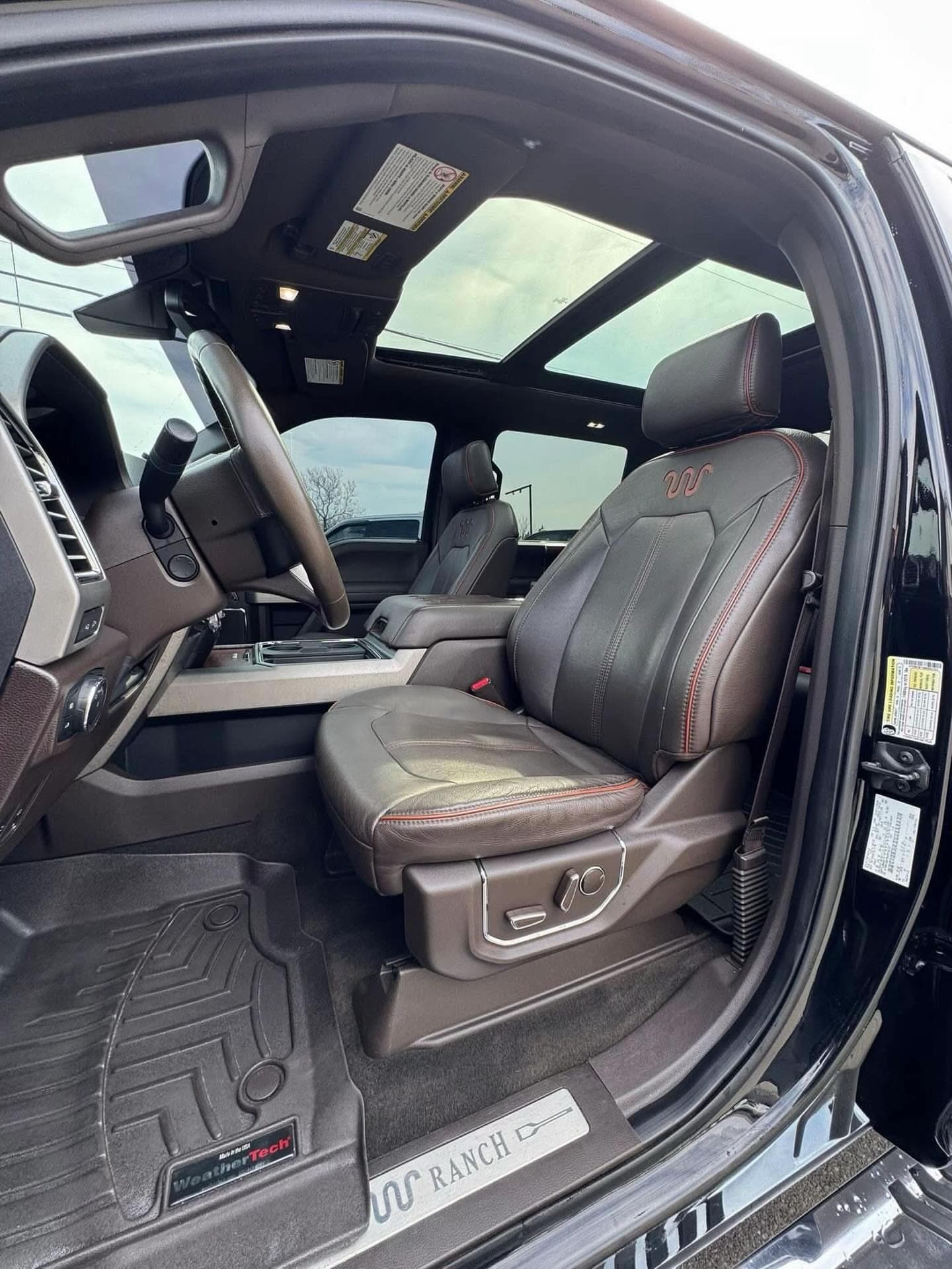 2017 Ford F-350 Super Duty King Ranch 10